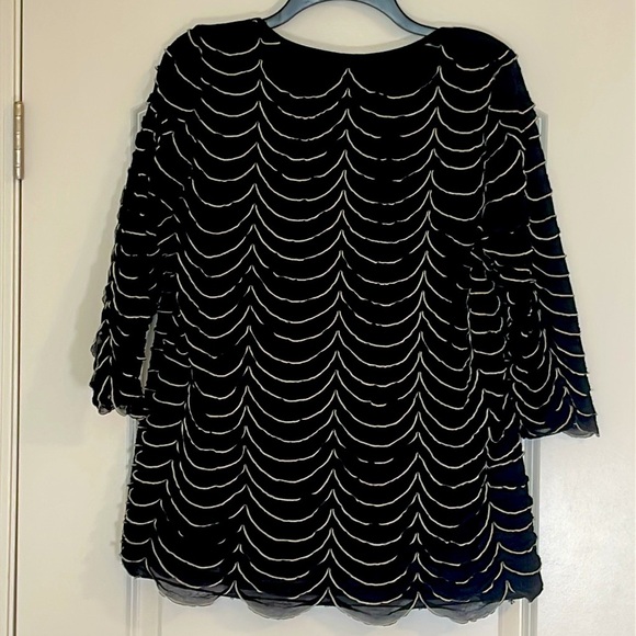 New Directions Black and White Top Size 1X - Picture 2 of 5